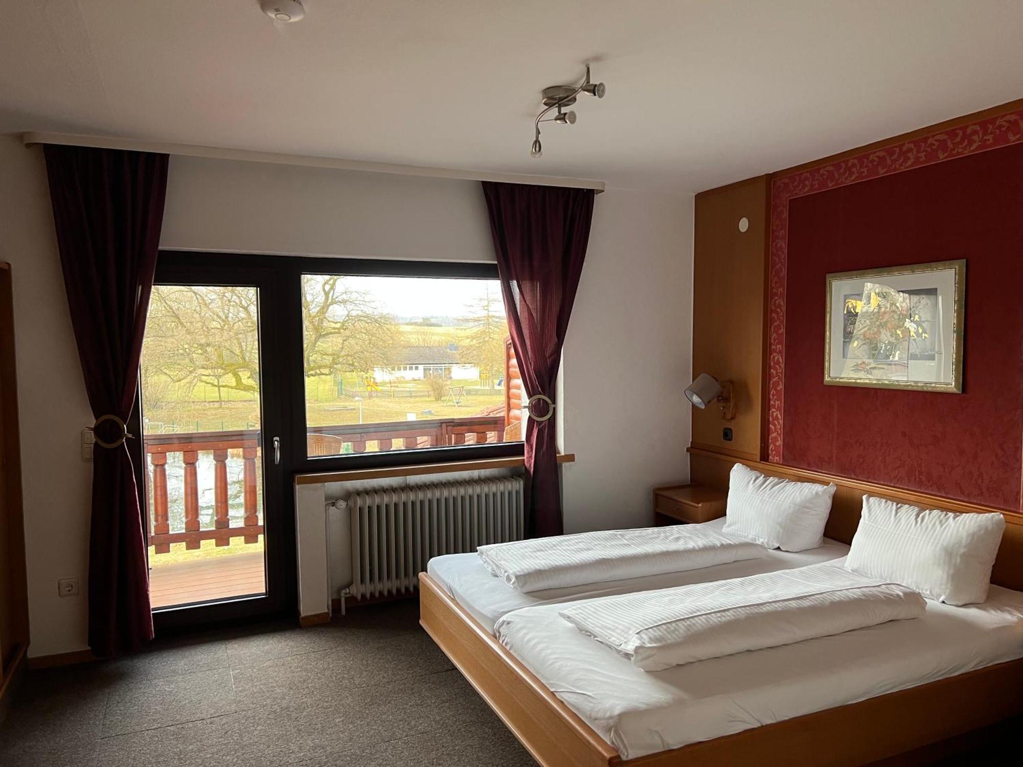Hotel Wettlaufer هومبرغ المظهر الخارجي الصورة