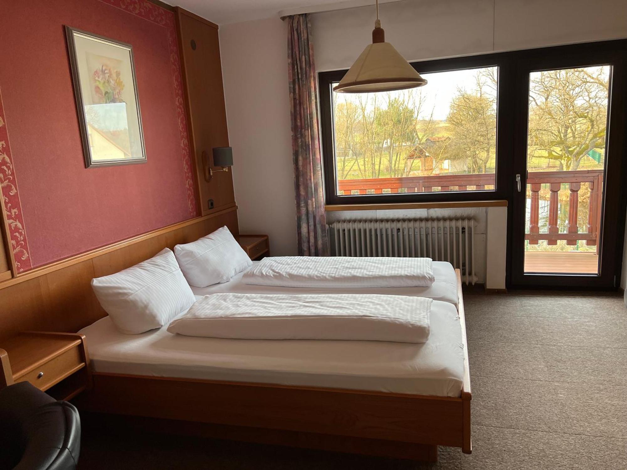 Hotel Wettlaufer هومبرغ المظهر الخارجي الصورة